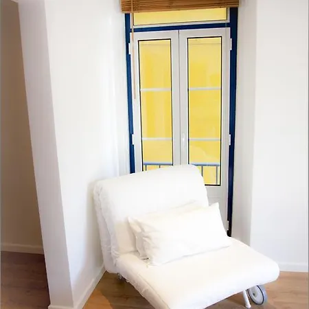 Beautiful Three Bedroom In Graca Apartamento Lisboa