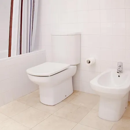 Beautiful Three Bedroom In Graca * Lisboa